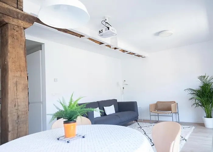 Appartement Next Center Bus & Train Station Free Wifi