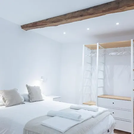 Apartamento Next Center Bus & Train Station Free Wifi *